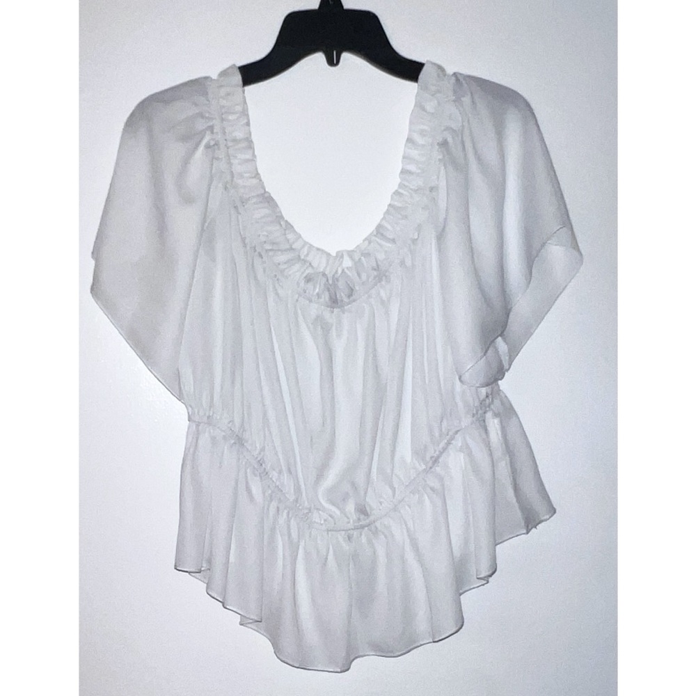 Cropped Off the shoulder shirt